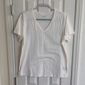 Old Navy White Short Sleeve V-Neck T-Shirt Size Large